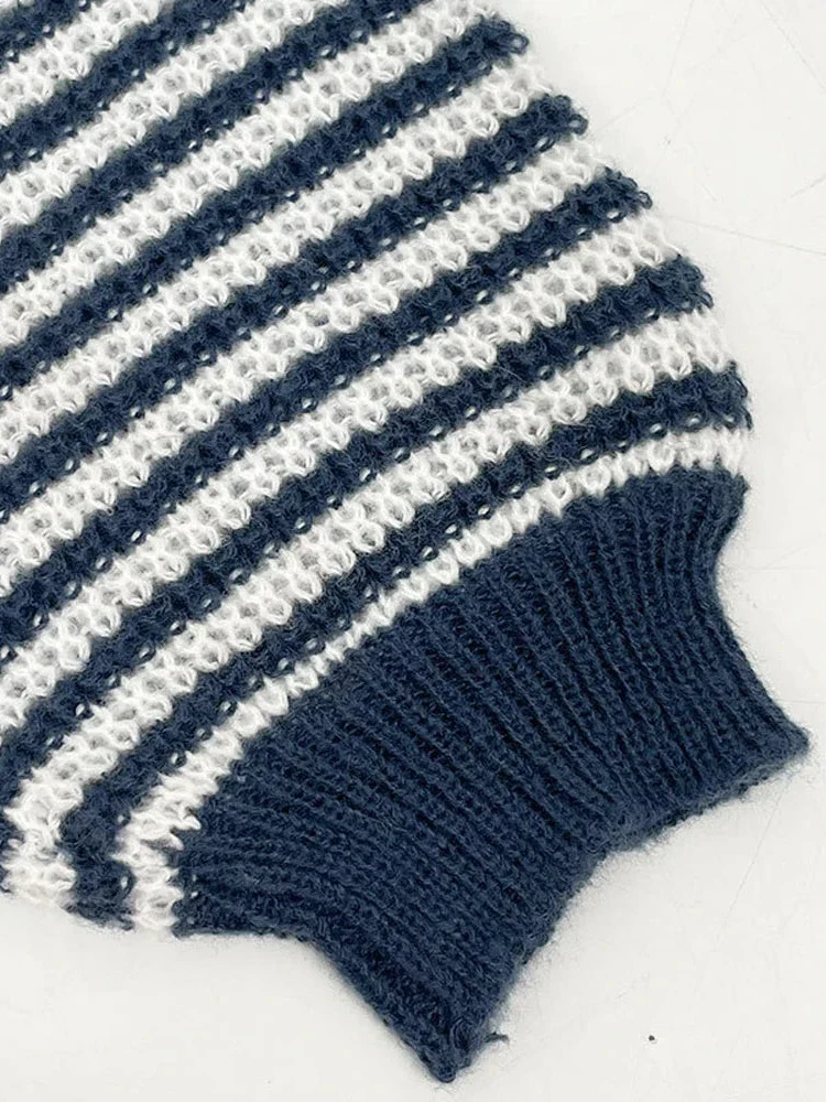 AVERY OVERSIZED STRIPED SWEATER